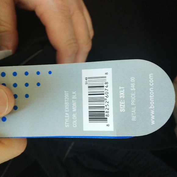 Clothes - Picture 3 of 3